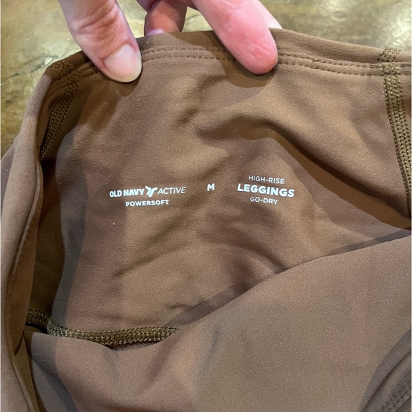 Old Navy Powersoft High Rise Leggings NWOT - Picture 3 of 3